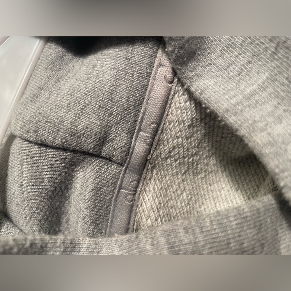 Alo Yoga Chill Light Gray Hoodie M - Picture 4 of 4